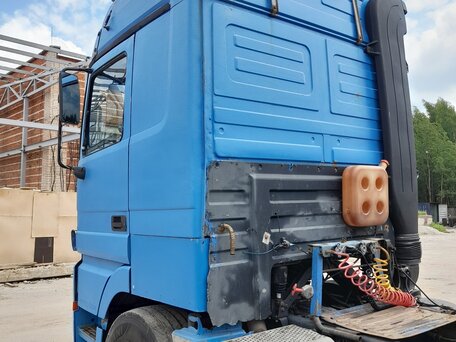 1998 Mercedes-Benz Actros, голубой, 550000 рублей, вид 2