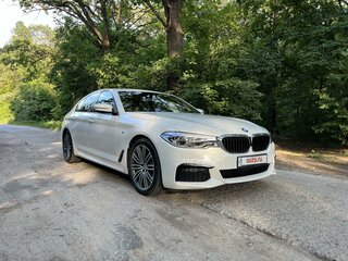 2019 BMW 5 серии 530d xDrive VII (G30/G31/G38), белый, 5500000 рублей, вид 3
