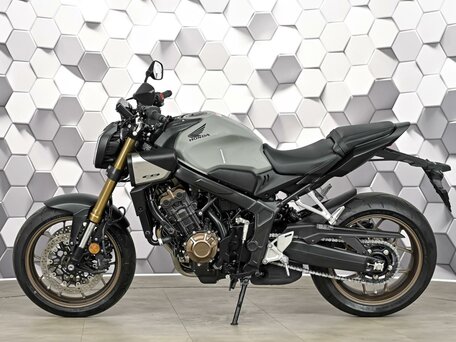 2026 Honda CB 650R, серый, 1377000 рублей, вид 4