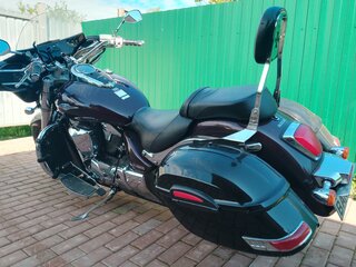 Suzuki Boulevard C109R