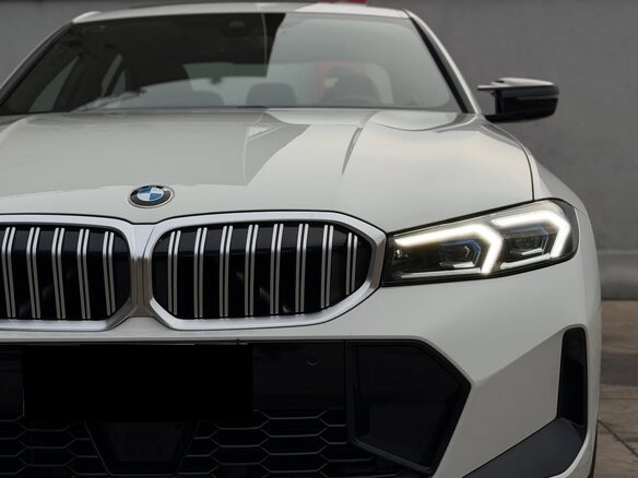 2023 BMW 3 серии 320i VII (G2x) Рестайлинг, белый, 3230000 рублей - вид 1