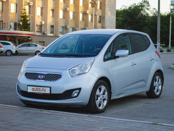 2011 Kia Venga I, серебристый