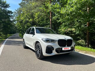 2019 BMW X5 30d IV (G05/G18), белый, 6050000 рублей, вид 4