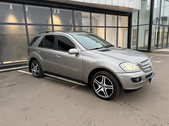 2007 Mercedes-Benz M-Класс 350 II (W164), серый, 1100000 рублей - вид 2