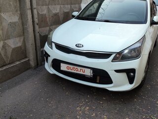 2019 Kia Rio IV, белый, 1019000 рублей, вид 1