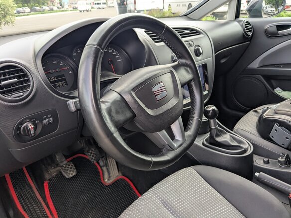 2011 SEAT Leon II Рестайлинг, чёрный, 870000 рублей - вид 8
