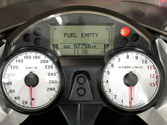2007 Kawasaki ZZR 1400, белый, 599000 рублей - вид 8