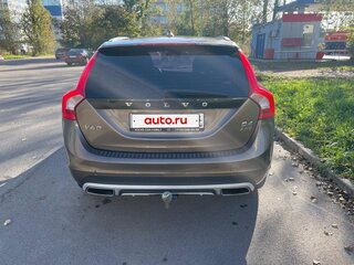 2017 Volvo V60 Cross Country I, коричневый, 1700000 рублей, вид 5