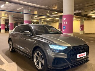 2019 Audi Q8 55 TFSI I (4M), серый, 4245000 рублей, вид 5