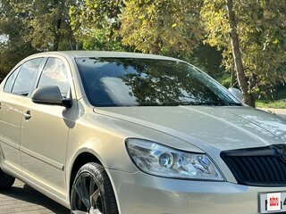 2012 Skoda Octavia II (A5) Рестайлинг, серый, 750000 рублей, вид 1