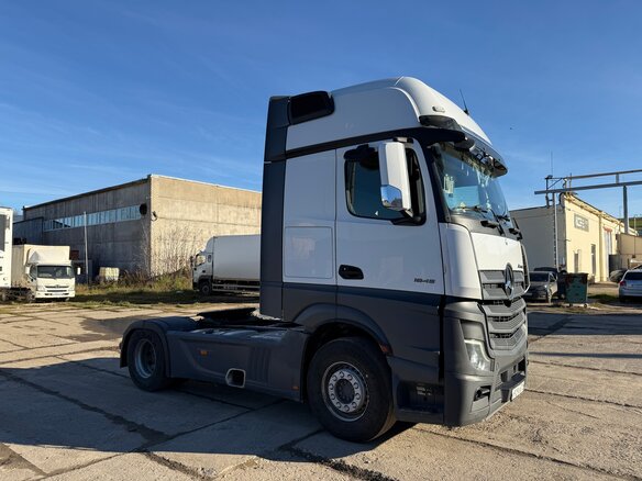 2023 Mercedes-Benz Actros, белый, 10500000 рублей - вид 3