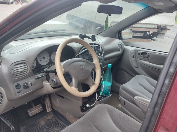 2001 Dodge Caravan 3-speed IV, пурпурный - вид 8