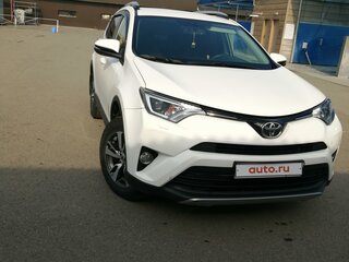 2017 Toyota RAV4 IV (XA40) Рестайлинг, белый, 2580000 рублей, вид 2
