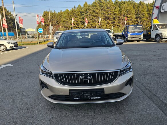 2023 Geely Emgrand II, золотистый, 1549995 рублей - вид 1