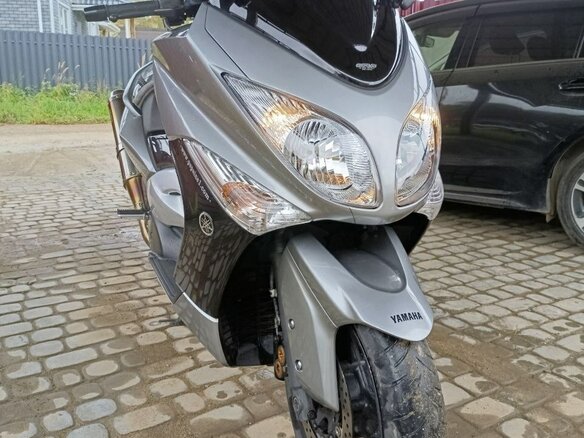 2010 Yamaha TMAX, серебристый, 530000 рублей - вид 2