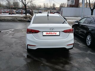 2017 Hyundai Solaris II, белый, 700000 рублей, вид 3