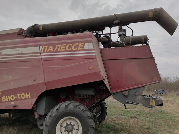 2015 Брянсксельмаш КЗС-1218, красный, 4800000 рублей - вид 2