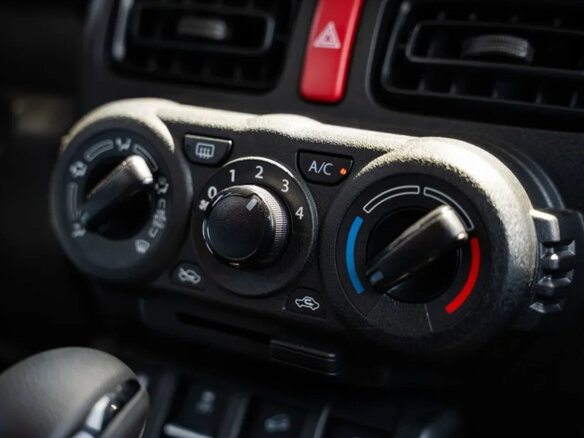 2025 Suzuki Jimny IV, бежевый, 3090000 рублей - вид 12
