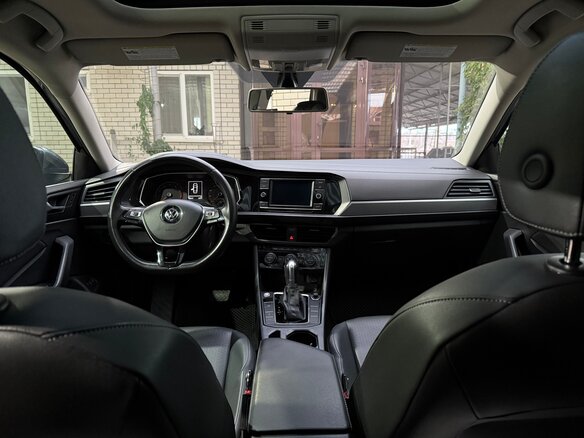 2019 Volkswagen Jetta 8-speed VII, серый, 1740000 рублей - вид 9