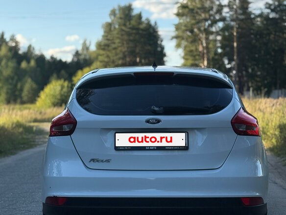 2015 Ford Focus III Рестайлинг, белый, 1100000 рублей - вид 6