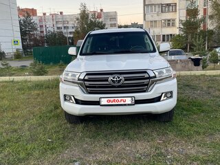 2016 Toyota Land Cruiser 200 Series Рестайлинг 2, белый, 6000000 рублей, вид 2