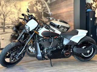 2019 Harley-Davidson FXDR 114, белый, 2099000 рублей, вид 1