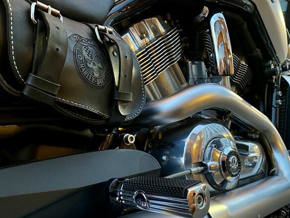 2013 Harley-Davidson V-Rod Muscle, белый, 5100000 рублей - вид 6