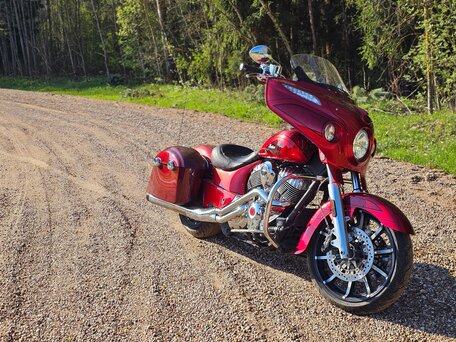2017 Indian Chieftain, пурпурный, 1390000 рублей, вид 1