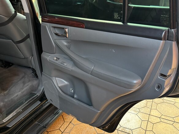 2008 Lexus LX 570 III, чёрный, 2550000 рублей - вид 19