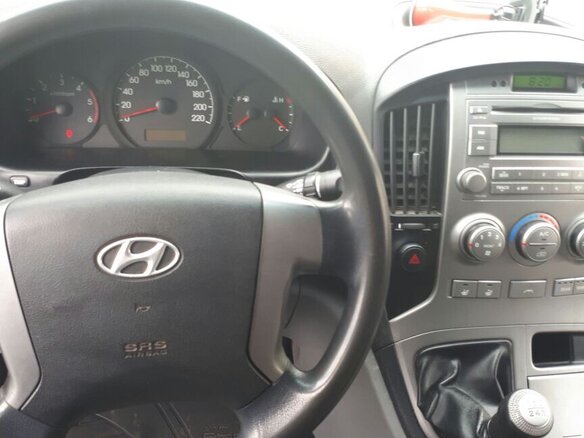 2008 Hyundai H-1 II, серебристый - вид 6
