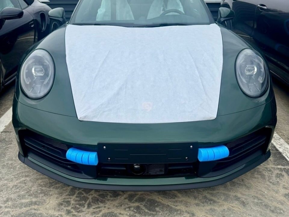 Открыть фотографии: Porsche 911 VIII (992) Рестайлинг
