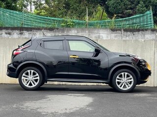 2018 Nissan Juke I Рестайлинг, чёрный, 970000 рублей, вид 3