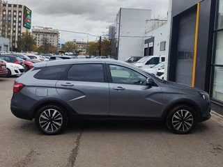 2018 Lada (ВАЗ) Vesta SW Cross I, серый, 845000 рублей, вид 4
