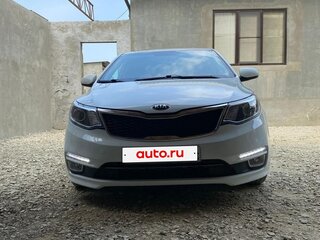 2016 Kia Rio III Рестайлинг, белый, 850000 рублей, вид 2