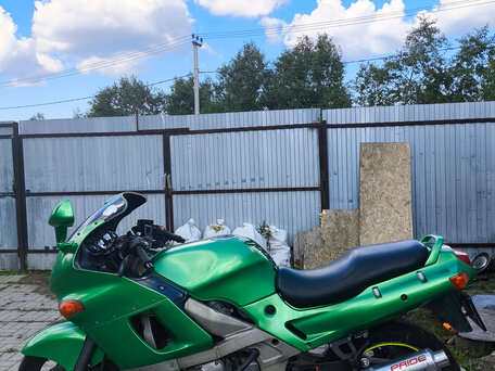 1996 Kawasaki ZZR 400, зелёный, 150000 рублей, вид 4