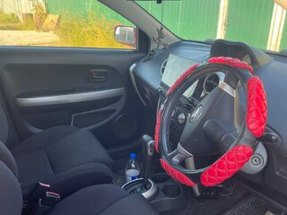 2004 Toyota Ist I, красный, 530000 рублей, вид 5