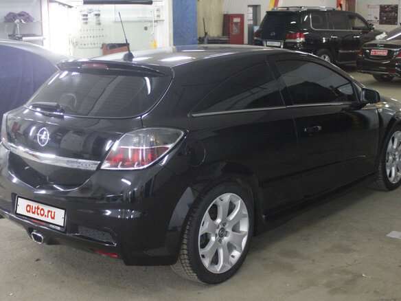 2007 Opel Astra OPC H, чёрный - вид 2