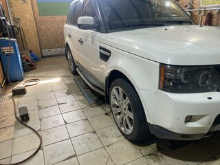 2011 Land Rover Range Rover Sport I Рестайлинг, белый, 1700000 рублей, вид 3