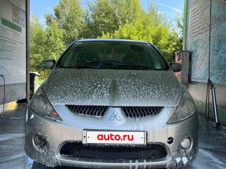 2006 Mitsubishi Grandis I, серебристый, 580000 рублей, вид 2