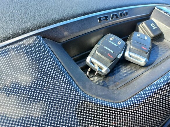 2020 RAM 2500, серый, 9399000 рублей - вид 16