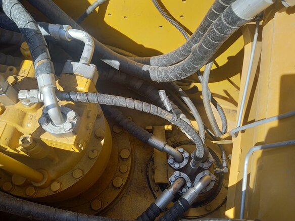 2016 Caterpillar 320D, жёлтый, 6400000 рублей - вид 9