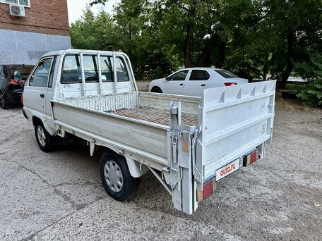 1995 Toyota LiteAce, белый, 630000 рублей, вид 5