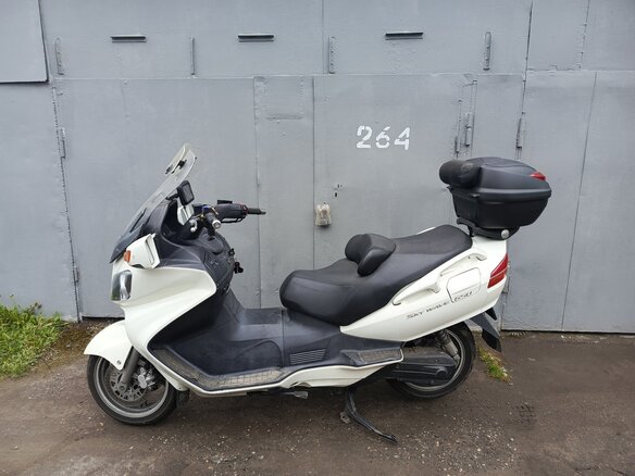 2011 Suzuki Burgman (SkyWave) 650, белый, 420500 рублей - вид 6