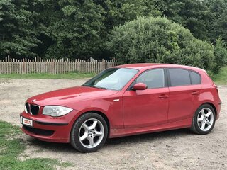 2008 BMW 1 серии 116i I (E81/E82/E87/E88) Рестайлинг, красный, 650000 рублей, вид 2