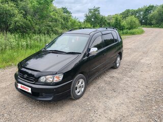 1998 Toyota Ipsum I (M10), чёрный, 650000 рублей, вид 1