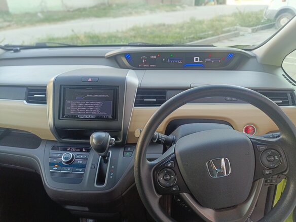 2018 Honda Freed II, зелёный, 1680000 рублей - вид 6