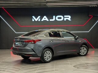 2022 Hyundai Solaris II Рестайлинг, серый, 1750000 рублей, вид 2