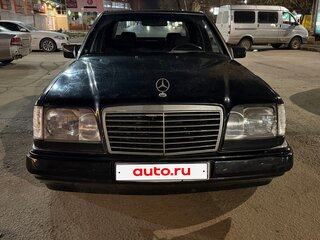 1989 Mercedes-Benz W124 300, серый, 600000 рублей, вид 2