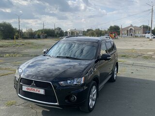 2010 Mitsubishi Outlander II Рестайлинг, чёрный, 1400000 рублей, вид 3