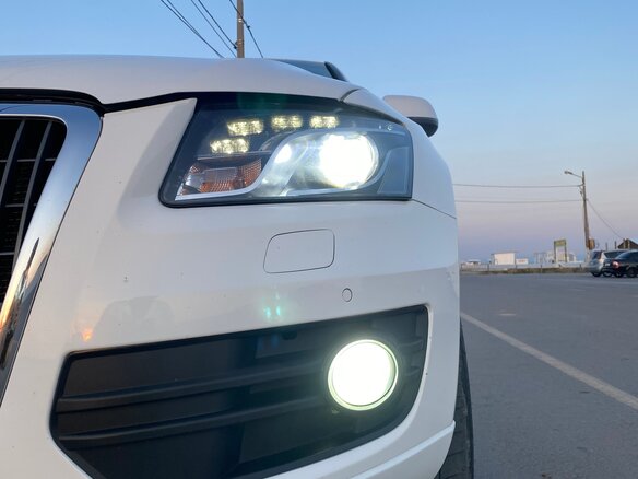 2010 Audi Q5 I (8R), белый - вид 6